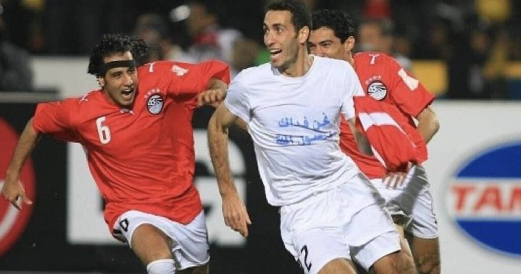قميص نحن فداك يا رسول الله الذي أشهره محمد أبو تريكة في كأس أمم إفريقيا 2006